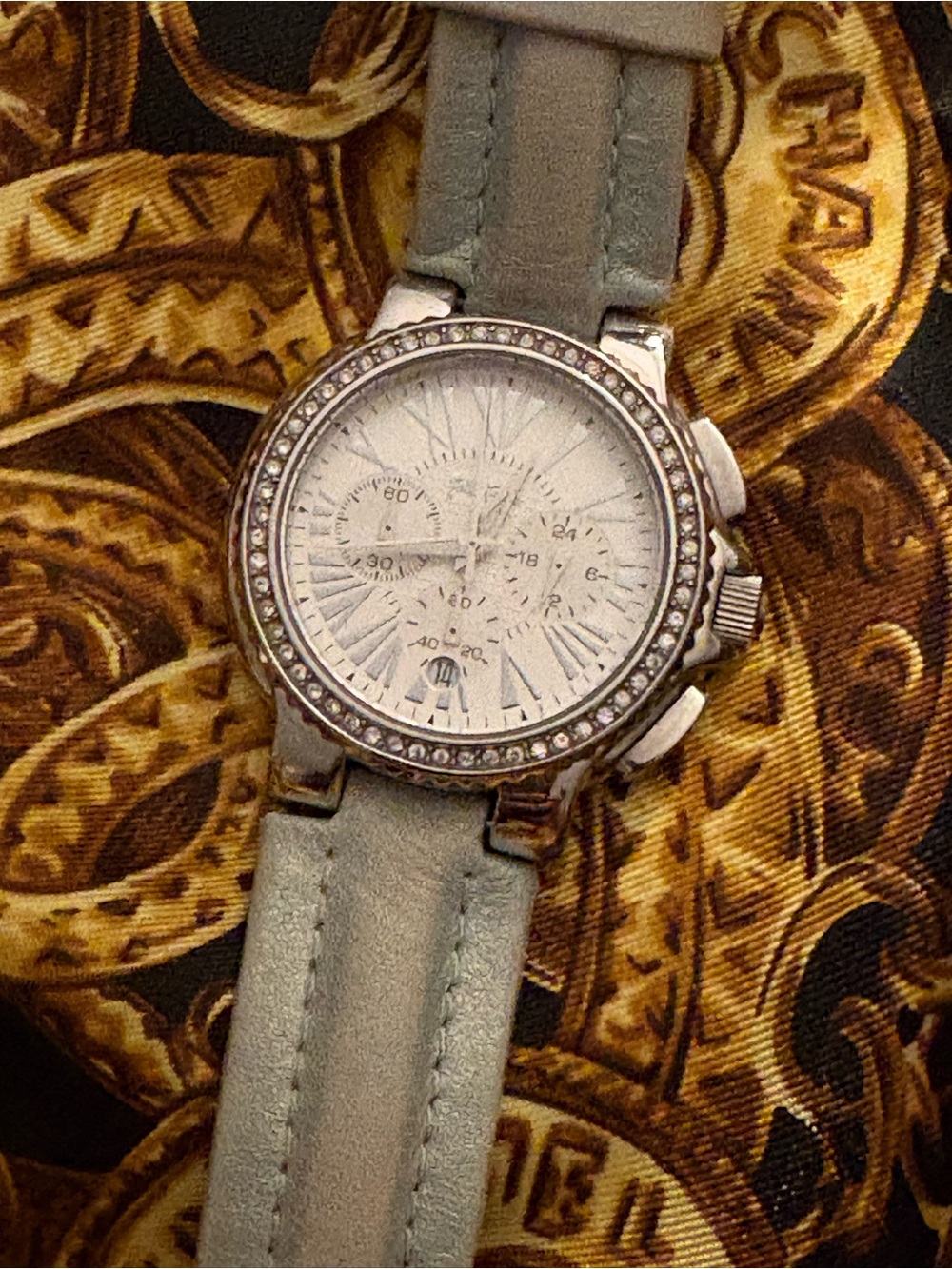 Women's Silver-Tone Crystal Bezel Watch with Light Gray Leather Strap
